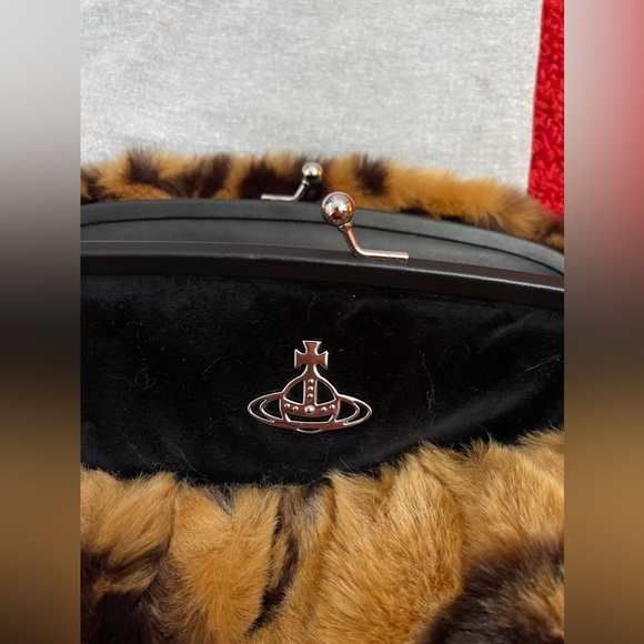 Vivienne Westwood EVA LARGE CLUTCH BRAND NEW W TAG - Picture 4 of 17